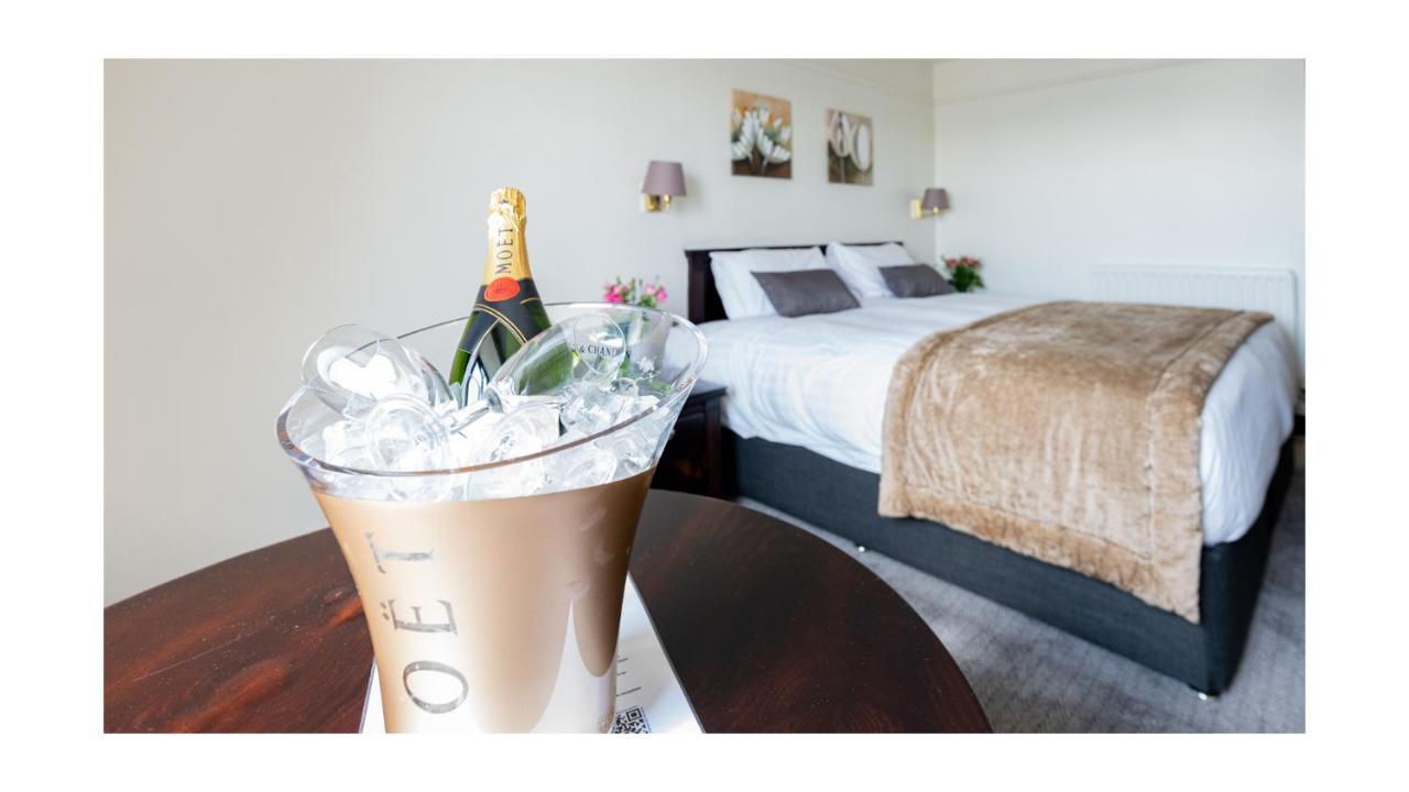Marine Court Hotel Bangor  Kültér fotó